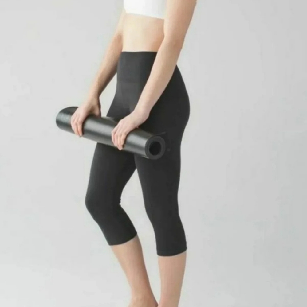 Lululemon flow and go